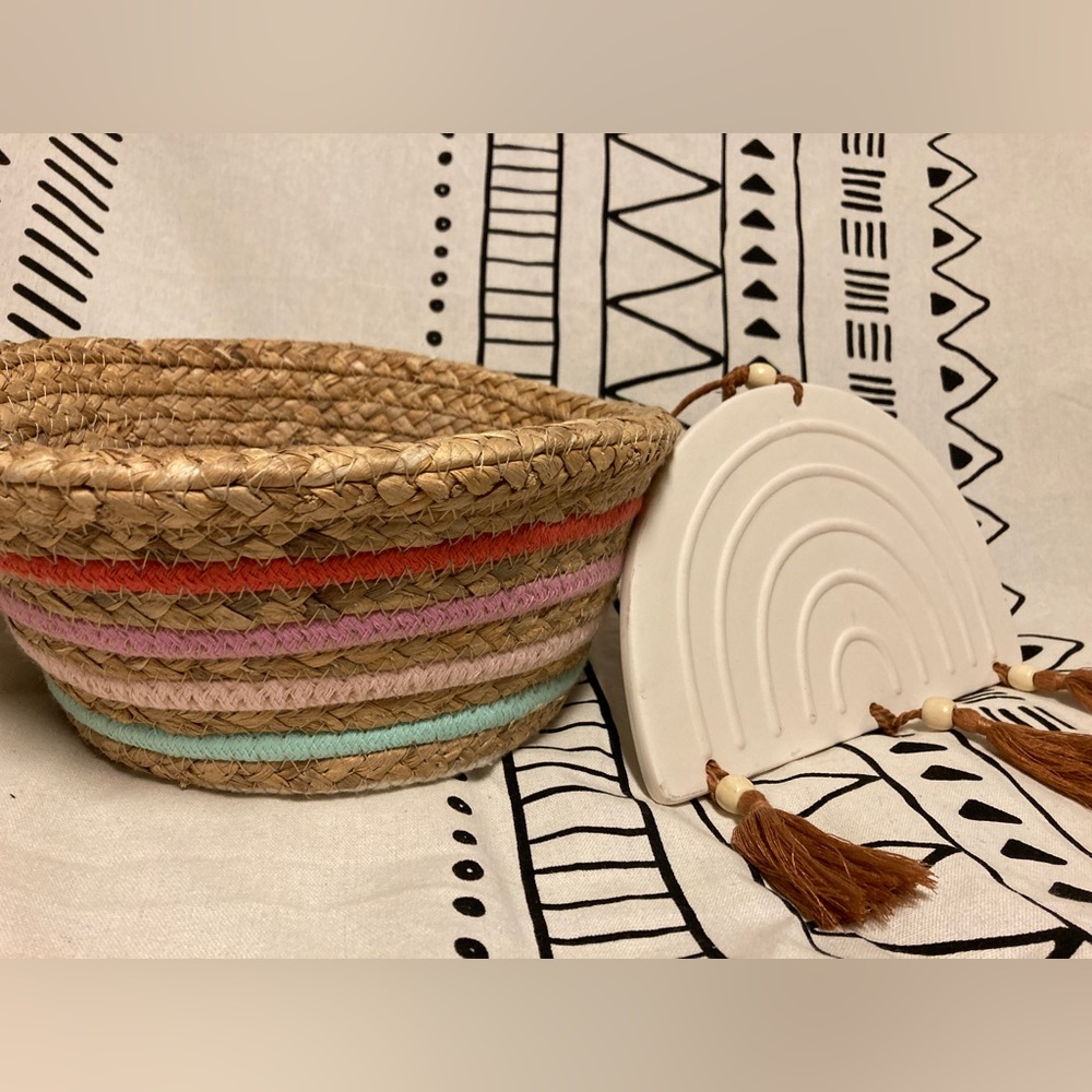 ❤️✌️ NWT Adorable Boho Woven Collapsible Basket Decor by Pillowfort